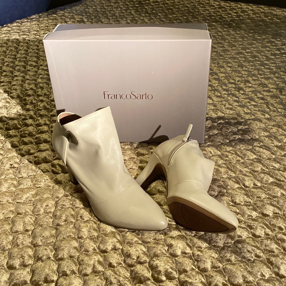 Franco Sarto cream Color ankle boot size 8
